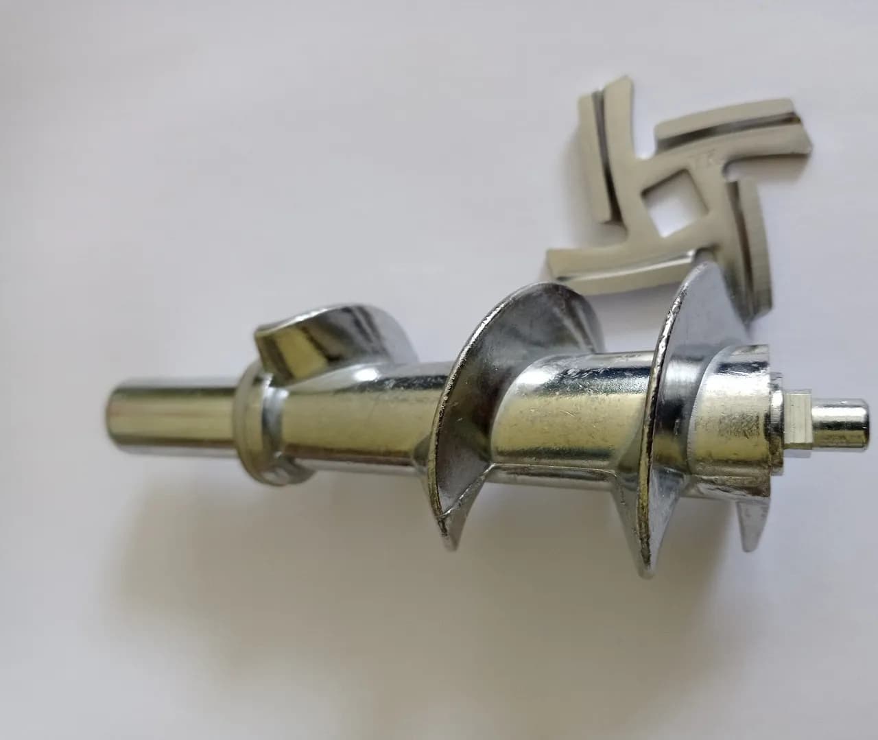 Шнек і ніж для м'ясорубки Crownberg CB-4211 - зображення 1